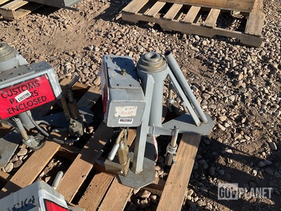 (4) Age Logistics 9775-010 Hydraulic Jacks