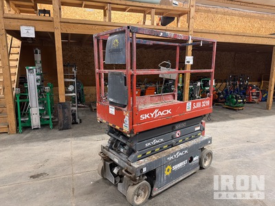 2015 Skyjack SJIII 3219 Electric Scissor Lift