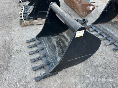 2018 Cat 36 in 0.44 cyd Digging دلو حفارة