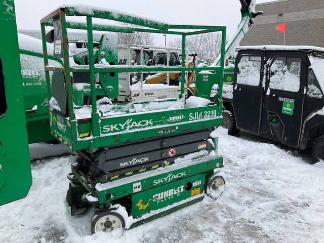 2016 Skyjack SJIII-3219 Electric Scissor Lift