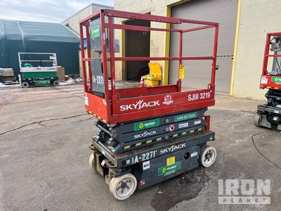 2015 Skyjack SJIII 3219 Electric Scissor Lift