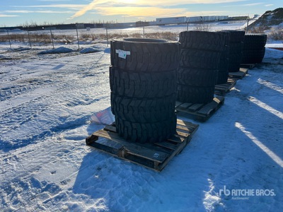 Quantity of (4) Maverick 12x16.5 12-16.5 を見 Tires (Unused)