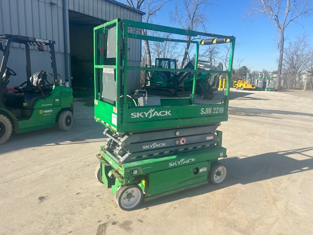 2014 Skyjack SJIII-3219 Electric Scissor Lift