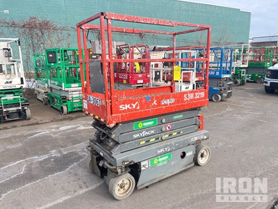 2017 Skyjack SJIII 3219 Electric Scissor Lift