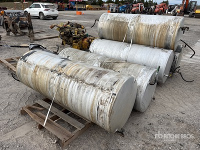 Quantity of (5) Aluminum Diesel Benzinetank