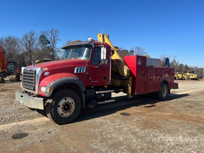 2010 Mack GU712 4x2 Service Truck