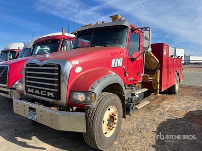 2010 Mack GU712 Servicewagen