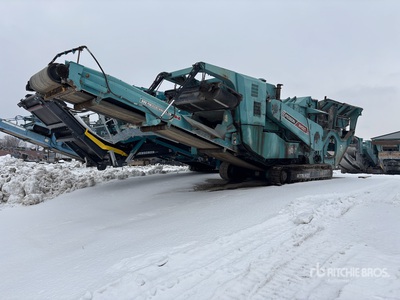2011 Powerscreen XH320 Usine de broyage à impact