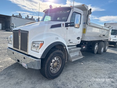 2021 Kenworth T880 8x4 4-Achs Kipper-Lkw