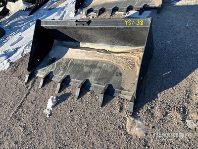 Mid-State 68 in General Purpose w/Teeth Godet pour chargeuse à différentiel