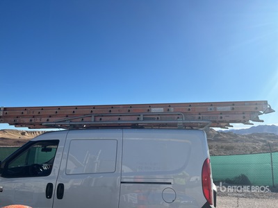 Quantity of (4) 28 ft Ladder