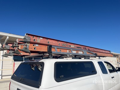 Quantity of (4) 28 ft Ladder