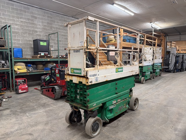 2016 JLG 2632ES Electric Scissor Lift