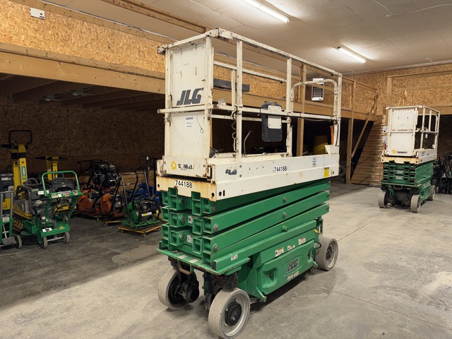 2015 JLG 2632ES Electric Scissor Lift