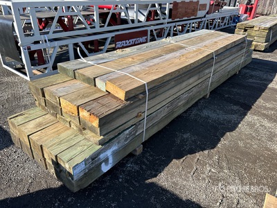 Quantity of (27) Surplus Pressure Treated 4 in x 10 in, 6 in x 8 in, 12 ft - 16 ft 木材