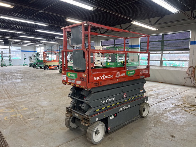 2016 Skyjack SJIII 3226 Electric Scissor Lift