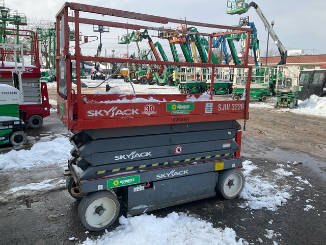 2016 Skyjack SJIII 3226 Electric Scissor Lift