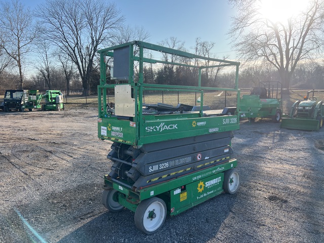 2013 Skyjack SJIII 3226 Electric Scissor Lift