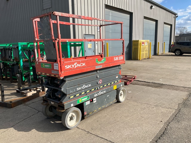 2016 Skyjack SJ3226 Electric Scissor Lift