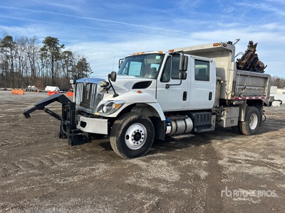2016 International 7400 4x2 Crew Cab Snow Plow Truck