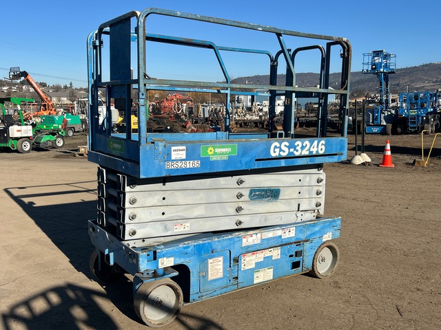 2014 Genie GS-3246 Electric Scissor Lift