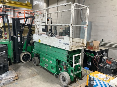 2015 JLG 2632ES Electric Scissor Lift (Inoperable)