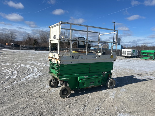 2015 JLG 2646ES Electric Scissor Lift