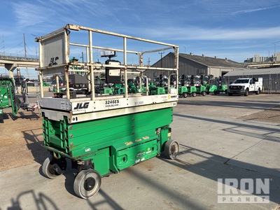 2015 JLG 3246ES Electric منصة رفع متحركة