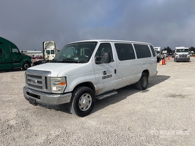 2011 Ford E-350 13 Fourgonnette de passagers