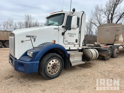 2013 Kenworth T800 6x4 T/A Day Cab Truck Tractor (Inoperable)