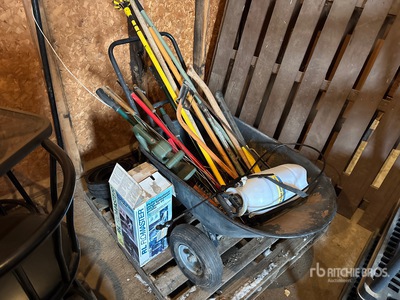 Quantity of Garden Supplies Varios, tienda, almacen, consumidor