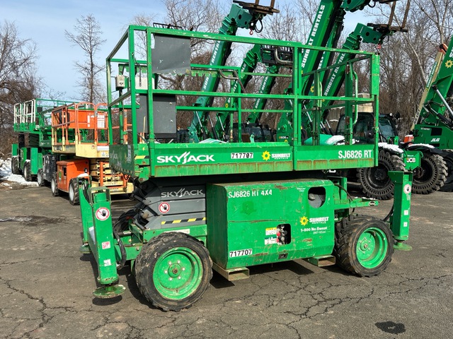 2015 Skyjack SJ6826 RT Dual Fuel 4x4 Scissor Lift