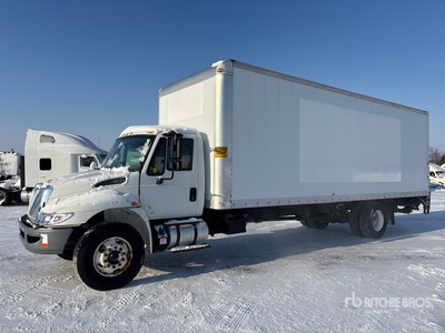 2019 International 4300 SBA 4x2 Van Truck