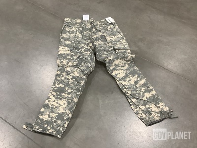 (642) Pairs of Cold Weather Trousers