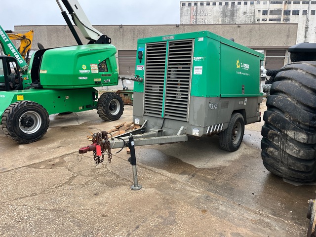2017 Sullivan D375PDCU4SB 375 cfm Mobile Air Compressor