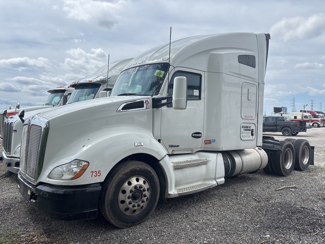 2020 Kenworth T680 6x4 T/A Sleeper Truck Tractor (Inoperable) 2020 Kenworth T680 6x4 T/A Sleeper Truck Tractor (Inoperable)