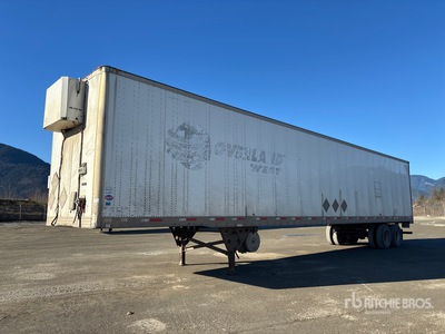 2015 Utility 53 ft x 102 in T/A Van Trailer