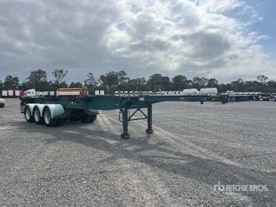 2010 Ophee 12.2 m Tri/A Skel Trailer