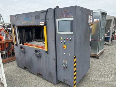 Dukane VW5300 Vibrating Welding Machine