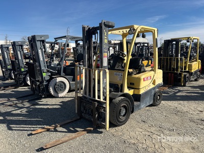 2006 Hyster H50FT 4900 lb Pneumatic Tire Forklift