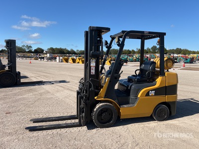 Cat C6000 6000 lb Wózek widłowy