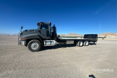 2012 Cat CT660 6x4 Flatbed Truck