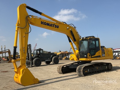 2022 Komatsu PC220-8M0 Tracked Excavator