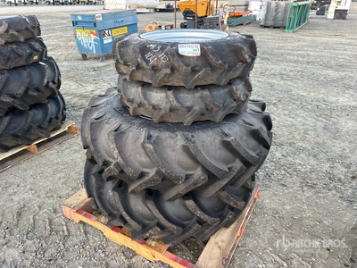 Quantity of (2) 8-18 (2) 14.9-24 إطارات المعدات