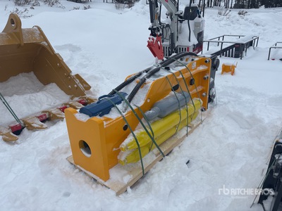 2025 TOFT TOFT1400 53 in Hydraulic Breaker - Fits 20-30 ton (Unused)