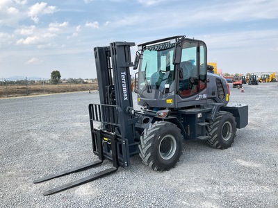 2026 Terramax ZY-35A 7700 lb 4x4 Montacargas Todo Terreno (Sin Usar) / Rough Terrain Forklift (Unused)