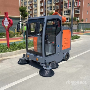 2026 FS X19 Barredora (Sin Usar) / Kehrmaschinen (Unused)