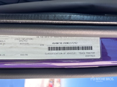 2013 Volvo VNL 6x4 Cabina con cuccetta per trattore stradale