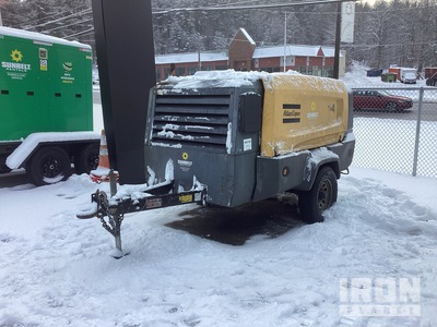 2016 Atlas Copco XAVS400 400 cfm Mobile Air Compressor