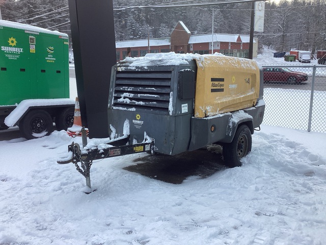 2016 Atlas Copco XAVS400 400 cfm Mobile Air Compressor